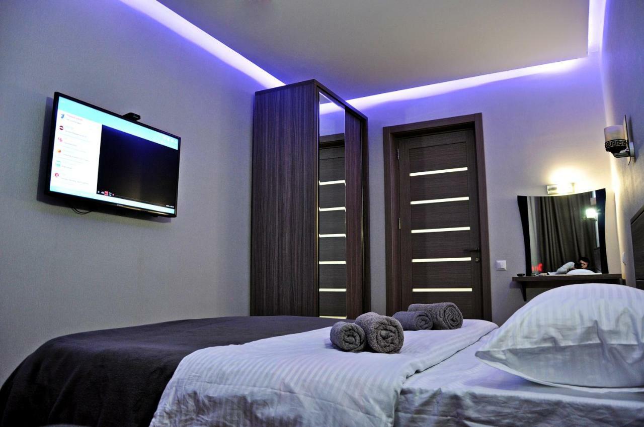 Luxury 4-Bedroom Apartment In The Center Тбилиси Екстериор снимка